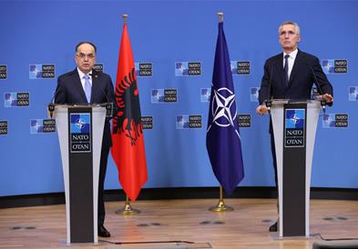 НАТО: Спогодбата за нормализација на односите е историска можност за Косово и Србија 