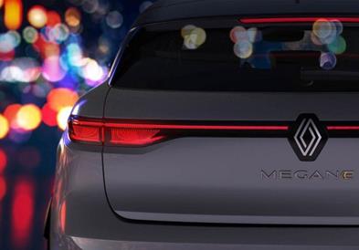 Уапсени работници на „Renault“поради кражба на делови