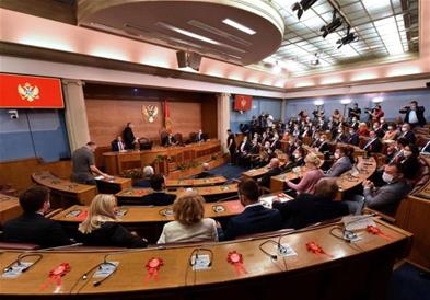 Рокот за формирање влада во Црна Гора истекува на полноќ