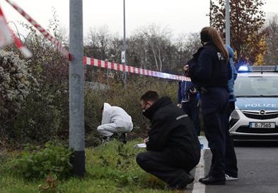 Во дом во Германија е најдено тело на 10- годишно силувано девојче, приведени 3 деца