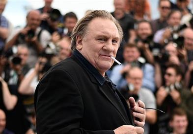 Уште 13 жени го тужат легендарниот француски актер за сексуално злоставување 