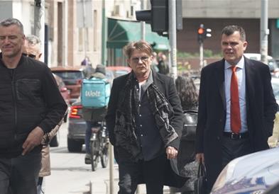 Продолжува судењето на Драган Бјелогрлиќ, снимен е пред судот во Белград 