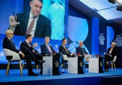 Форум во Делфи: Ентузијазмот на Западен Балкан за влез во ЕУ опаѓа поради долгите преговори 