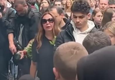 Потресена мајка по масакрот: Коста е зло, ќерка ми му беше на списокот (ВИДЕО)