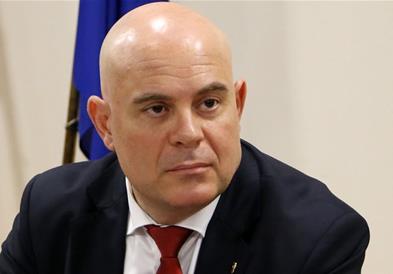 Главниот обвинител на Бугарија тврди дека нема да поднесе оставка