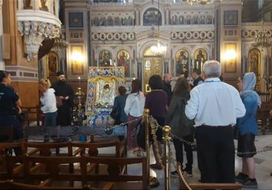Илјадници Грци се поклонија во Атина пред чудотворната светогорска икона на Богородица