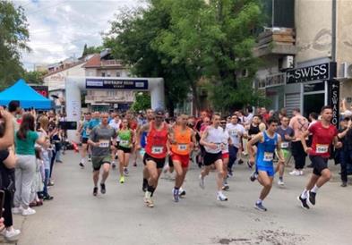 Во Кочани се одржа втората урбана „Rotary run“ трка