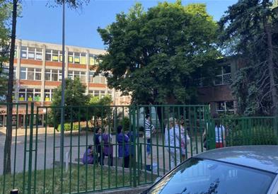 Дојави за бомби во основни училишта во Белград и Крагуевац