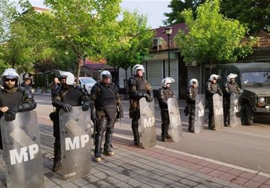 ЕУ ги повика двете страни на смирување на ситуацијата: Веднаш да се најде политичко решение 