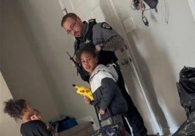 Дете кришум повикало полиција и ги пријавило родителите (видео)