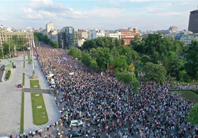 Блокади на мостови и патишта доколку Вучиќ до петок не ги исполни условите