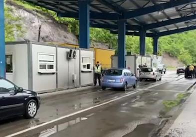 Приштина вечерва воведе забрана за влез на Косово на возилата со српски регистарски ознаки 