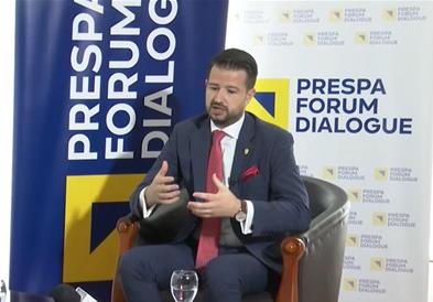 Милатовиќ: Го охрабрувам дијалогот во Скопје за уставните измени 