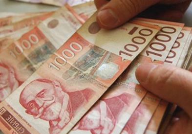 Во Србија просечна плата во мај изнесувала 734 евра