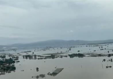 Во Грција во невремето загинаа шест лица, а исто толку  се водат за исчезнати