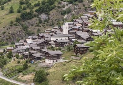 Село во Швајцарија нуди 58.000 евра за секој што ќе се досели, но има неколку предуслови 