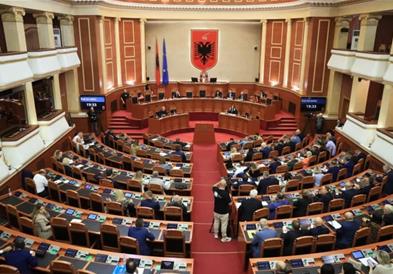 Албанија: Усвоени измените на Законот на државјанство