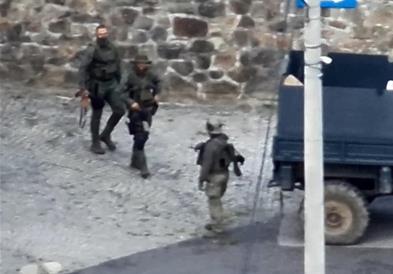 Убиени се тројца напаѓачи на Косово, еден е повреден и уште петмина уапсени 