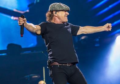 AC/DC по седум години се вратија на сцена, настапија пред 80.000 публика (ВИДЕО)