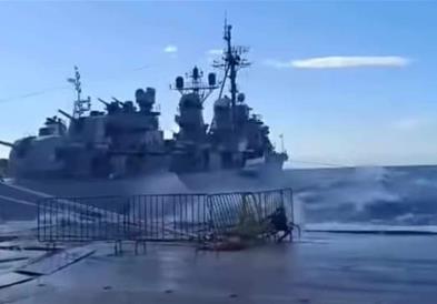 Историскиот воен брод што беше оштетен од невремето, префрлен на солунското пристаниште