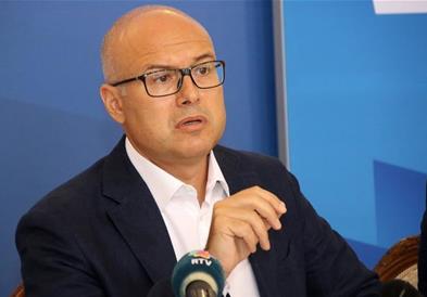 Вучевиќ: Никој не може насилно да ја поништи изборната волја на граѓаните