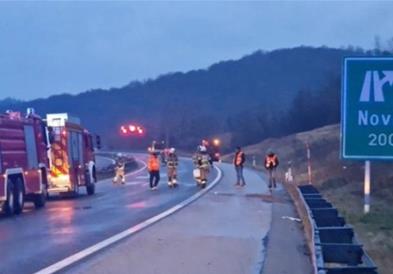 Тројца загинати и 12 повредени во сообраќајка во Хрватска