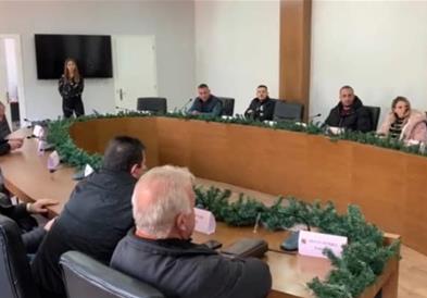 По скандалот со лажните потврди за „бугарско потекло", се бара истрага за градоначалничката