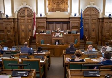 На Латвијците отсега и со закон им е забрането да играат против Руси и Белоруси