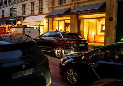 Парижаните гласаа за тројно поголеми трошоци за паркирање спортски теренци