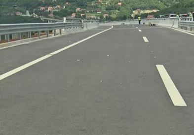 Млада Украинка пронајдена мртва на автопатот „Арбен Џафери“ во Косово