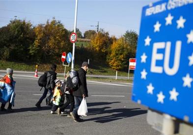 Речиси 8.000 мигранти влегле во Словенија до средината на март