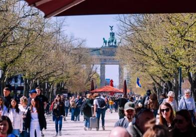 Социјалната нееднаквост во Германија се зголемува, три милиони деца живеат во сиромаштија