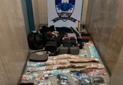 Грчката полиција разби криминални групи кои вршеле кражби во јавниот превоз 