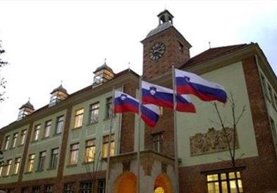 Словенија го повика на разговор српскиот в.д. амбасадор поради навредливите изјави на Вучиќ