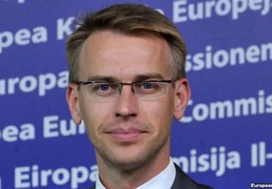 Стано: Целта на ЕУ е да им помогне на Белград и Приштина да почнат да се однесуваат европски  