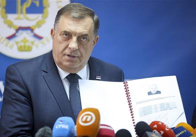 Додик: Не ја прифаќаме резолуцијата, ќе предложиме разединување со БиХ