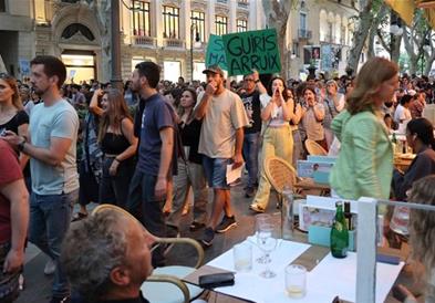 Неколку илјади Шпанци протестираа во Палма де Мајорка поради „прекумерниот туризам“