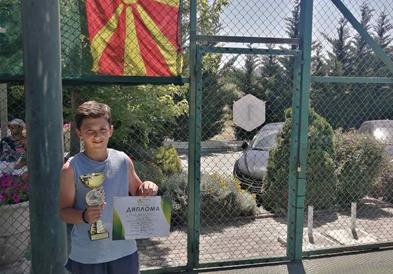 Андреј Темов од Кисела Вода стана државен шампион во тенис до 12 години
