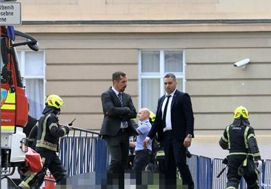 Почина човекот, кој се самозапали на плоштад пред хрватската влада во Загреб 