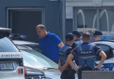 Во Албанија уапсен поранешениот министер за здравство Беќај