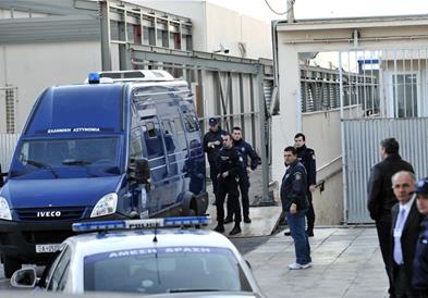 Снимен е моментот на убиство на Албанец во затвор во Грција-повреден е и човек од Косово(ВИДЕО)