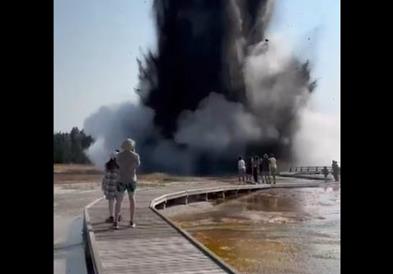 Видео: Експлозија на гејзер во националниот парк Јелоустоун