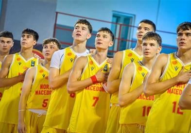 Македонските кошаркари ја совладаа Шведска на ЕП Б дивизија за кадети