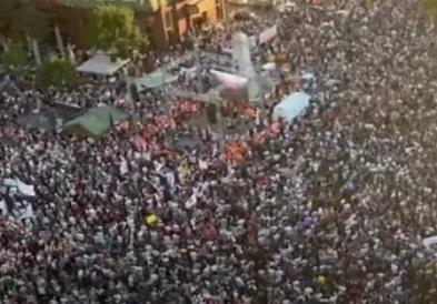 Тројца активисти на вчерашните протести во Белград добија затворски казни