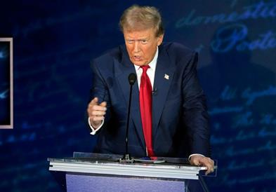 Трамп им се заканува на земјите од БРИКС со 100 отсто царини 