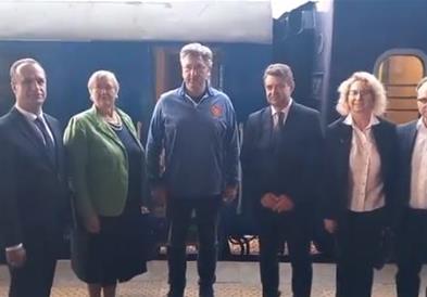 Пленковиќ допатува во ненајавена посета на Украина