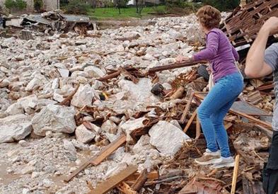 Бројот на загинати во катастрофалните поплави во БиХ се зголеми на 21 лице 