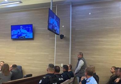 Тројцата обвинети за минатогодишниот напад во Бањска во северно Косово се изјаснија за невини