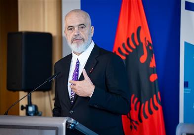 Рама: Мигрантите нема да смеат да излезат од кампот во Ѓадр