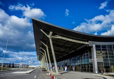 По визната либерализација за Косово, Приштинскиот аеродром со 11,5 отсто повеќе патници од лани